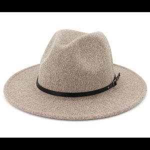 NWOT Oatmeal Festival Hat